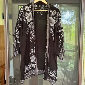 Johnny Was Black White Gray Kimono EUC XL 🌸